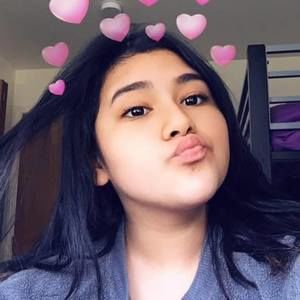 Meet your Posher, Crystal